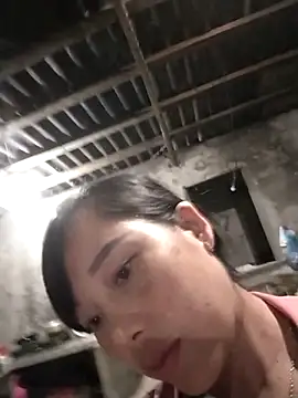 Snapshot of soope-00 chatting on 10/23/25, 10:58 soope-00 online show from 10/23/25, 10:58