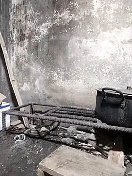 Snapshot of soope-00 chatting on 11/19/25, 12:27 soope-00 online show from 11/19/25, 12:27