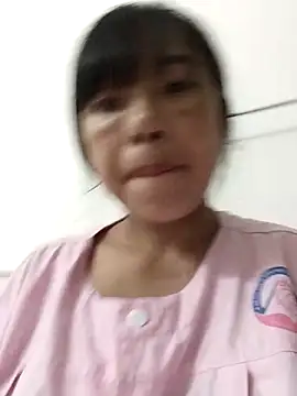 Snapshot of soope-00 chatting on 12/02/25, 10:42 soope-00 online show from 12/02/25, 10:42