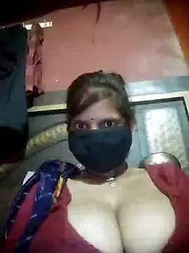 Snapshot of Sona_42i chatting on 09/16/25, 05:36 Sona 42i online show from 09/16/25, 05:36