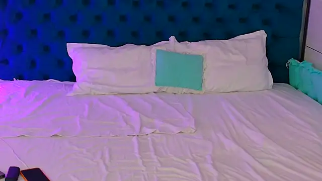 Snapshot of LexieRosse chatting on 04/10/26, 07:57 LexieRosse online show from 04/10/26, 07:57