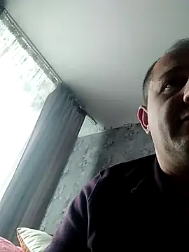 zurab39 online show from 10/25/25, 12:23