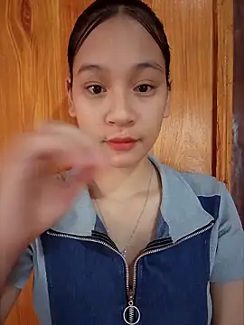 ChiecumBae online show from 11/08/25, 01:17