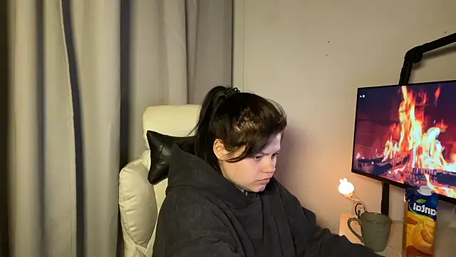 GoddessDarina online show from 10/25/25, 11:54