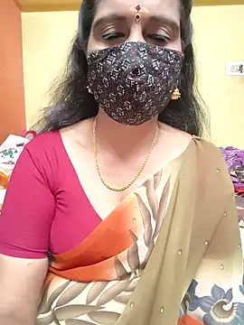 mallu-reshma online show from 10/18/25, 03:57