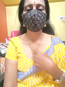 mallu-reshma online show from 10/23/25, 03:11