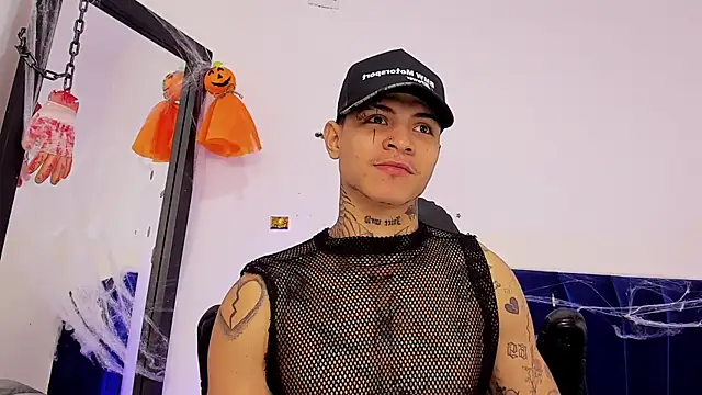 Snapshot of john_mystic chatting on 10/18/25, 03:09 john mystic online show from 10/18/25, 03:09