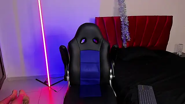 Snapshot of john_mystic chatting on 12/02/25, 03:34 john mystic online show from 12/02/25, 03:34