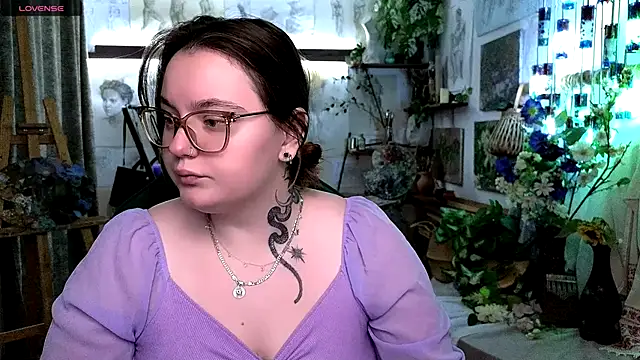 Snapshot of KatrinClark chatting on 09/10/25, 04:18 KatrinClark online show from 09/10/25, 04:18