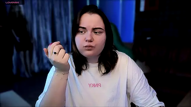 Snapshot of KatrinClark chatting on 09/19/25, 04:40 KatrinClark online show from 09/19/25, 04:40