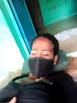 Snapshot of Maya_cut chatting on 09/22/25, 08:49 Maya cut online show from 09/22/25, 08:49