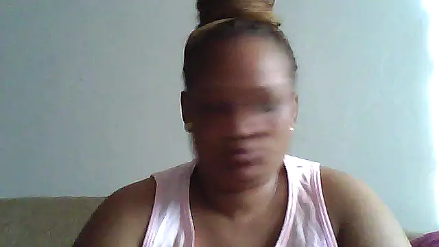 Yellobonepussy online show from 09/13/25, 12:16