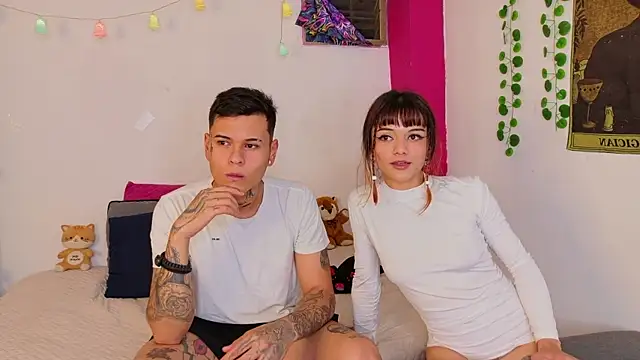 Snapshot of rosse_dredd chatting on 12/04/25, 04:00 rosse dredd online show from 12/04/25, 04:00