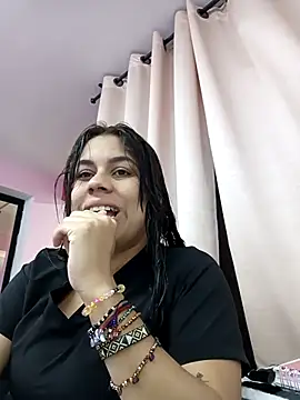 GabyMontenegro online show from 10/22/25, 06:18