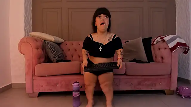 Snapshot of PamelaBonnet_mml chatting on 05/30/26, 07:44 PamelaBonnet mml online show from 05/30/26, 07:44