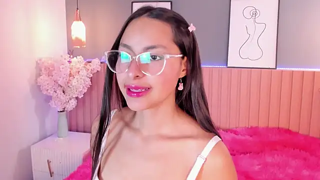 Annie  2 online show from 09/16/25, 12:50