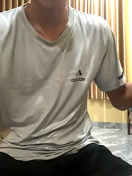 thienlong05 online show from 09/28/25, 03:17