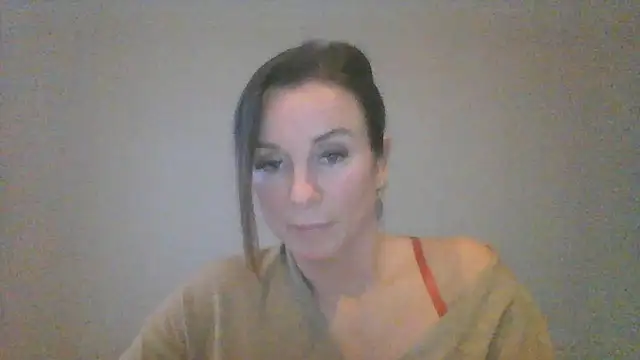 Snapshot of Justnani001 chatting on 02/16/26, 04:25 Justnani001 online show from 02/16/26, 04:25