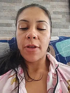 Snapshot of KittyHoleshot87 chatting on 02/05/26, 04:11 KittyHoleshot87 online show from 02/05/26, 04:11