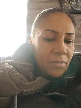 Snapshot of KittyHoleshot87 chatting on 02/19/26, 02:46 KittyHoleshot87 online show from 02/19/26, 02:46