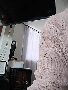 Snapshot of KittyHoleshot87 chatting on 03/25/26, 03:40 KittyHoleshot87 online show from 03/25/26, 03:40