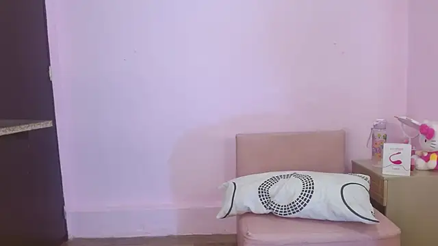 kiity horny  online show from 10/03/25, 12:13