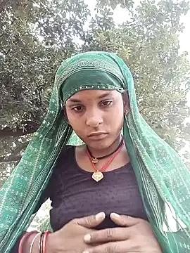 Idhika Jha online show from 09/28/25, 10:31