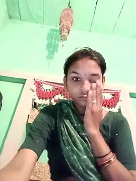 Idhika Jha online show from 10/12/25, 01:04