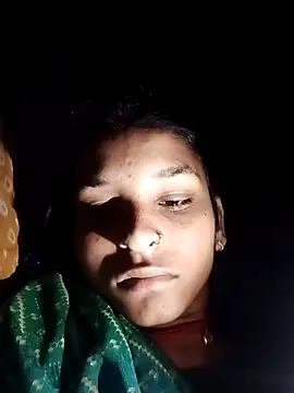 Idhika Jha online show from 10/13/25, 10:43