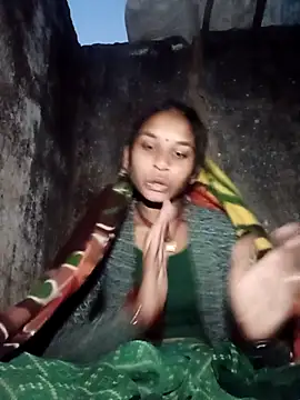 Idhika Jha online show from 11/29/25, 12:46