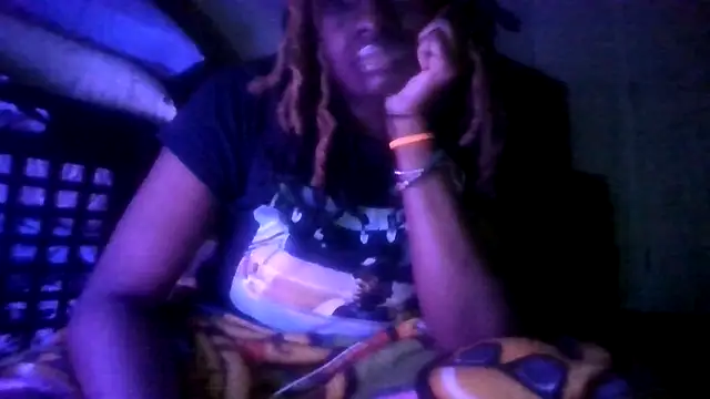 prettymaa online show from 10/18/25, 10:43