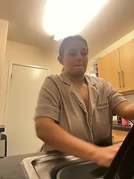 Goldiebaby online show from 09/24/25, 07:17