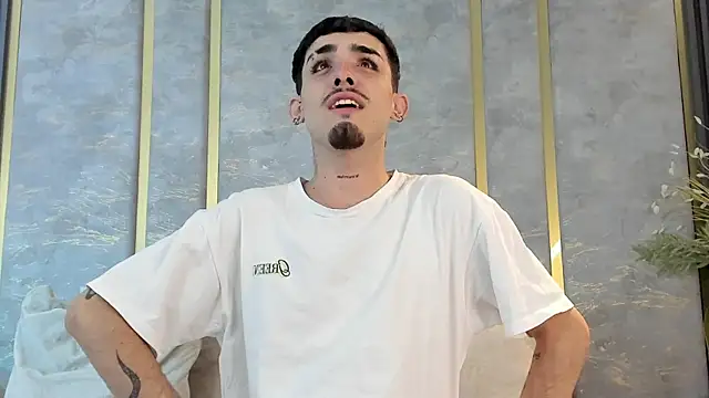 NikoStone  online show from 12/21/25, 04:30