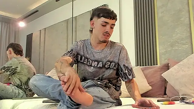 NikoStone  online show from 04/17/26, 05:43