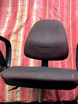 bmwe71 online show from 11/28/25, 08:17