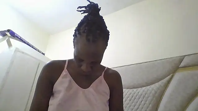 Lusty Aliyah online show from 10/18/25, 04:08