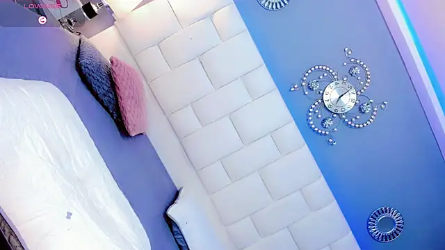 Naughty-sexy-girrl online show from 11/22/25, 04:55