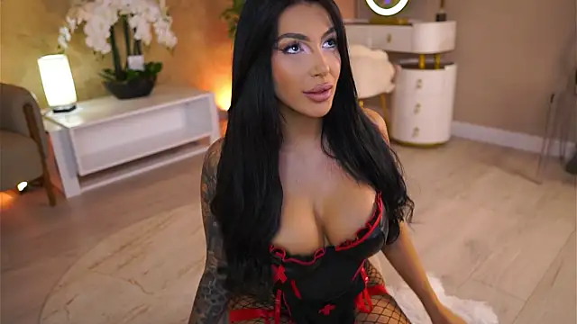 Snapshot of AishaaDevoe chatting on 10/31/25, 06:42 AishaaDevoe online show from 10/31/25, 06:42