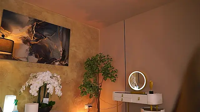 Snapshot of AishaaDevoe chatting on 11/07/25, 07:36 AishaaDevoe online show from 11/07/25, 07:36