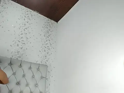 michelle perla online show from 10/09/25, 06:28