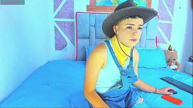 Snapshot of christopher_Hot chatting on 03/03/26, 11:21 christopher Hot online show from 03/03/26, 11:21