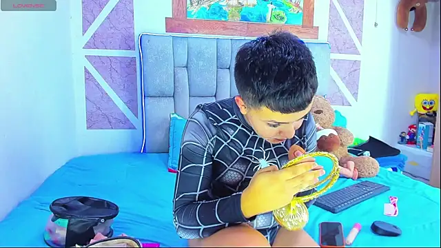 Snapshot of christopher_Hot chatting on 03/05/26, 07:54 christopher Hot online show from 03/05/26, 07:54