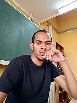 LuciousLyon online show from 03/20/26, 09:25