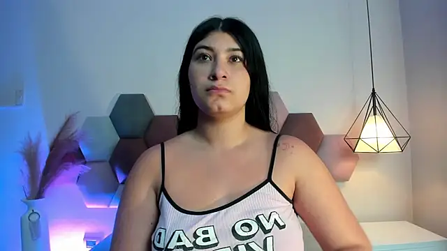 Snapshot of MaraRosenthal chatting on 09/29/25, 12:10 MaraRosenthal online show from 09/29/25, 12:10