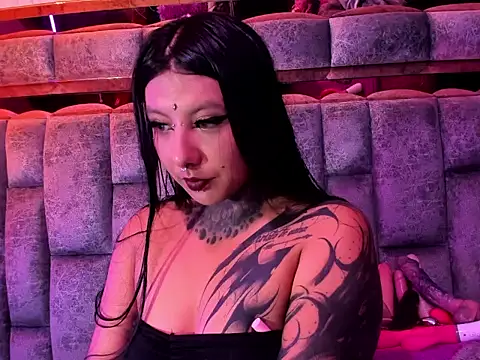 Snapshot of missashlyrosette chatting on 09/17/25, 05:47 missashlyrosette online show from 09/17/25, 05:47