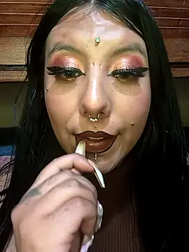 Snapshot of missashlyrosette chatting on 09/21/25, 05:53 missashlyrosette online show from 09/21/25, 05:53