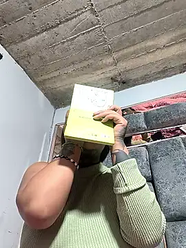 missashlyrosette online show from 03/30/26, 11:17