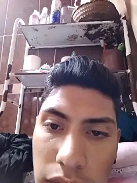 aispuro8505 online show from 10/04/25, 06:11