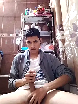 aispuro8505 online show from 10/10/25, 07:18