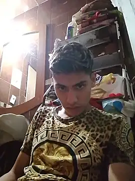 aispuro8505 online show from 01/11/26, 07:35